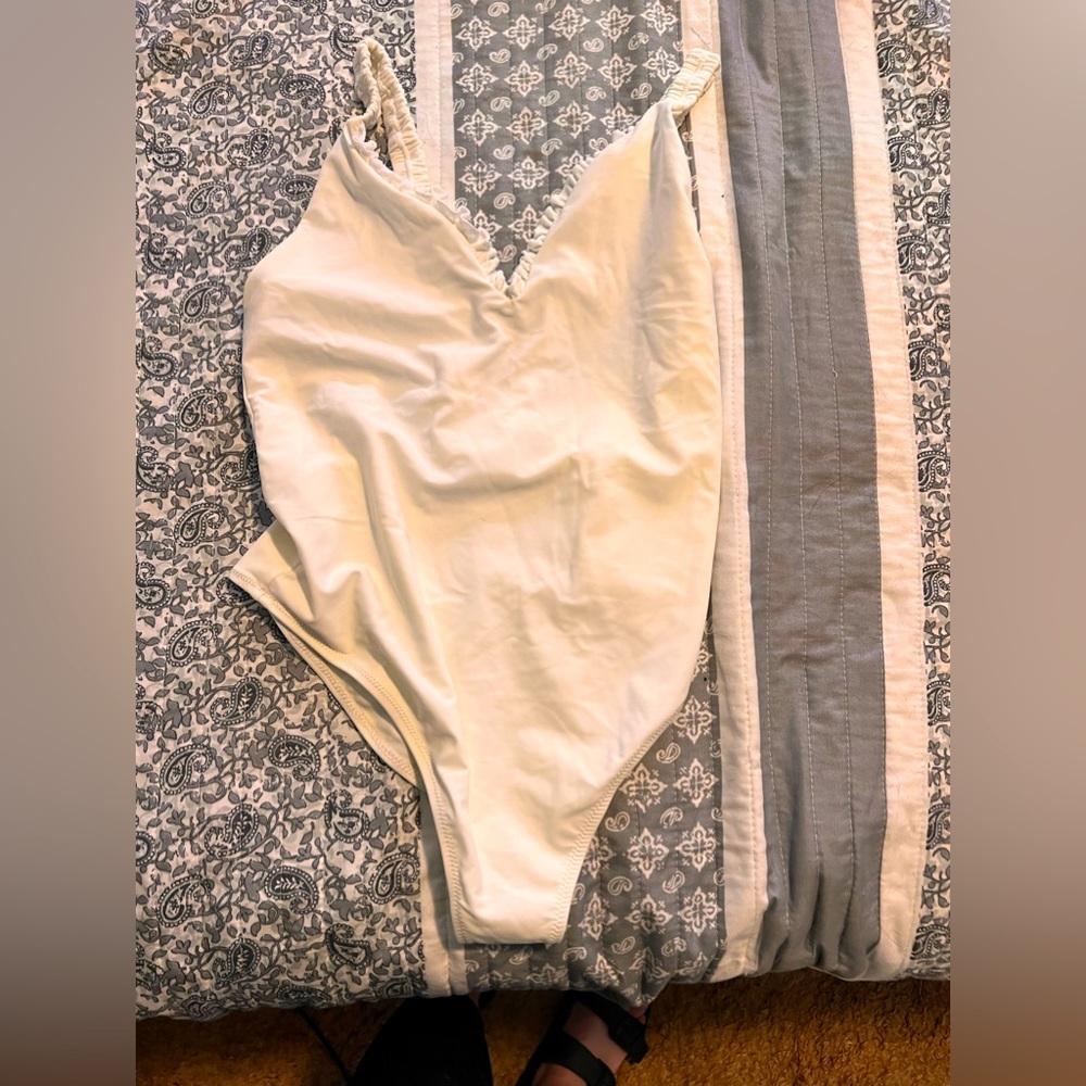 Show me your Mumu one piece swimsuit. Size medium